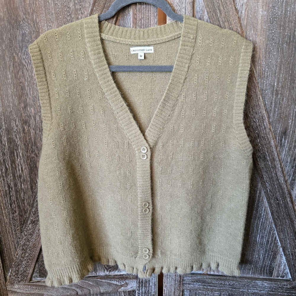 CrossTree Lane Sweater Women's Size U (Universal-One Size Fits Most) Tan Vest‎